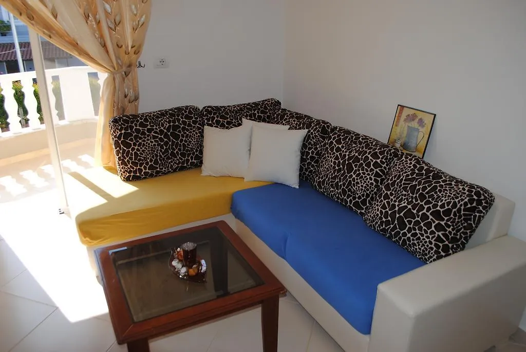 Deluxe Apartments Pollo Ksamil Albanien