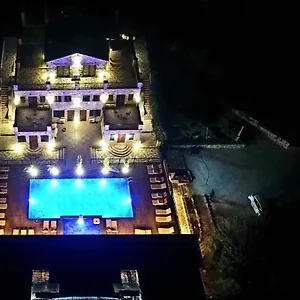 4* Hotel Limni